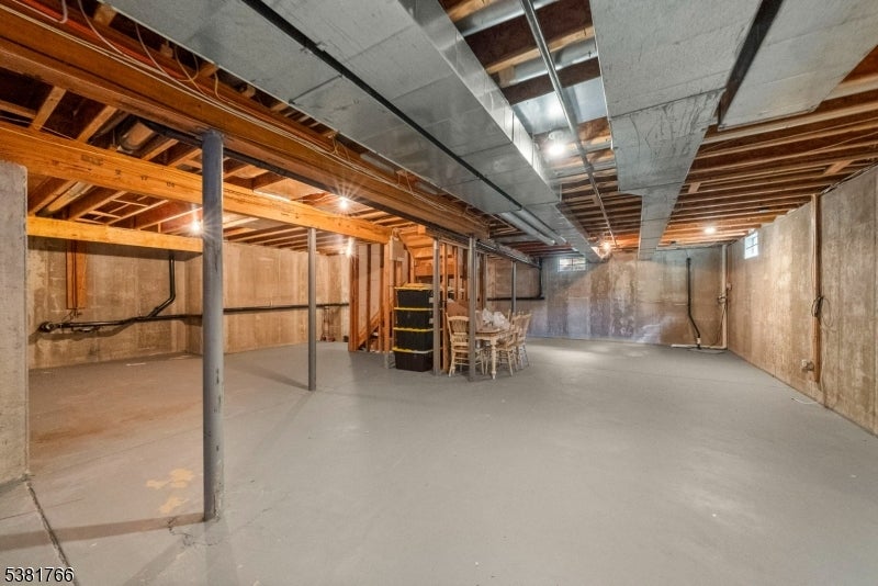 Franklin Twp., New Jersey, 08540, United States, 4 Bedrooms Bedrooms, ,3 BathroomsBathrooms,Residential,Active,1945520