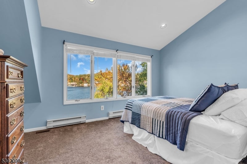 Jefferson Twp., New Jersey, 07849, United States, 4 Bedrooms Bedrooms, ,3 BathroomsBathrooms,Residential,Active,1969683