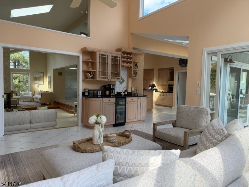Denville Twp., New Jersey, 07834, United States, 6 Bedrooms Bedrooms, ,5 BathroomsBathrooms,Residential,Active,2026325