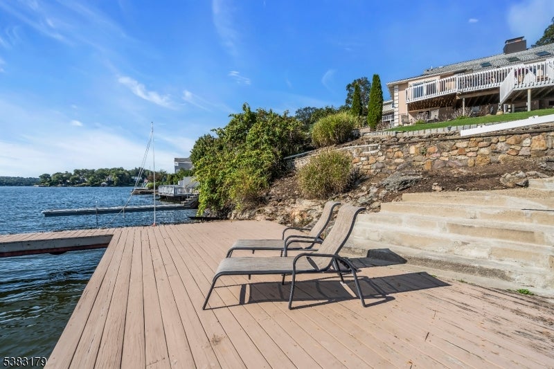 Hopatcong Boro, New Jersey, 07843, United States, 3 Bedrooms Bedrooms, ,2 BathroomsBathrooms,Residential,Active,1946536