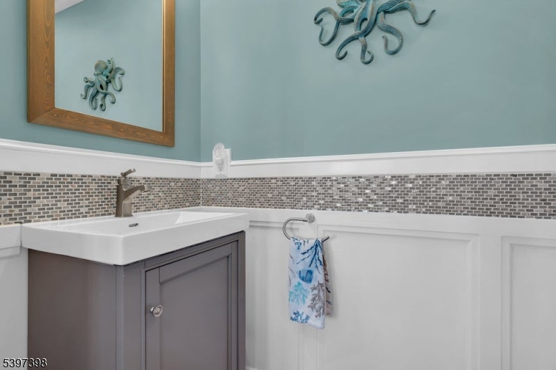 Ship Bottom Boro, New Jersey, 08008, United States, 5 Bedrooms Bedrooms, ,4 BathroomsBathrooms,Residential,Active,1996256