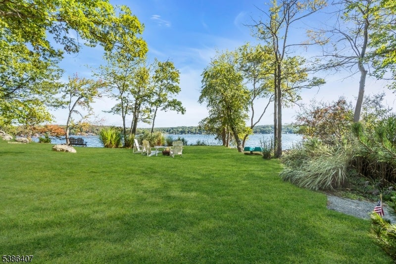 Hopatcong Boro, New Jersey, 07843, United States, 3 Bedrooms Bedrooms, ,2 BathroomsBathrooms,Residential,Active,1952050