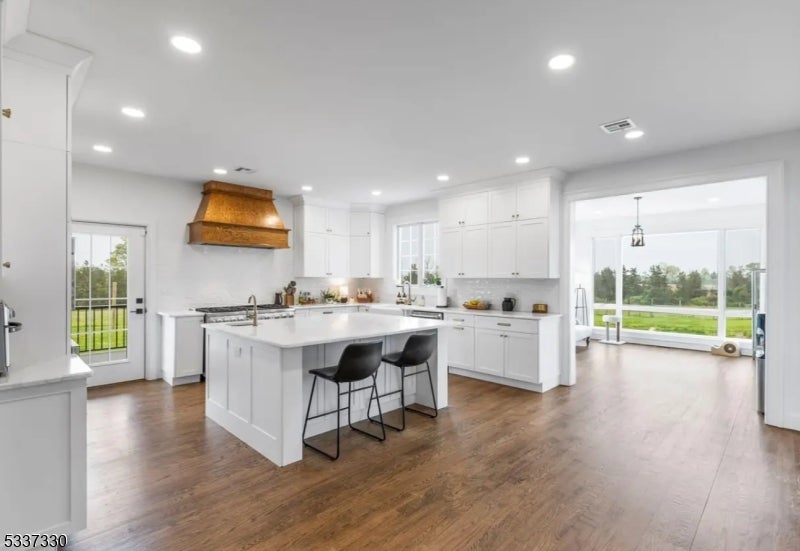 Hillsborough Twp., New Jersey, 08844, United States, 4 Bedrooms Bedrooms, ,4 BathroomsBathrooms,Residential,Active,1945519