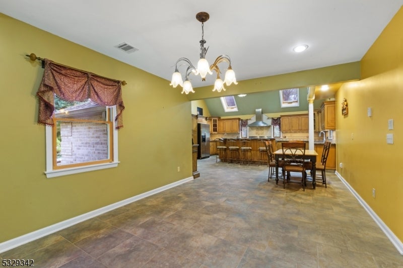 Washington Twp., New Jersey, 07853, United States, 3 Bedrooms Bedrooms, ,3 BathroomsBathrooms,Residential,Active,1964272