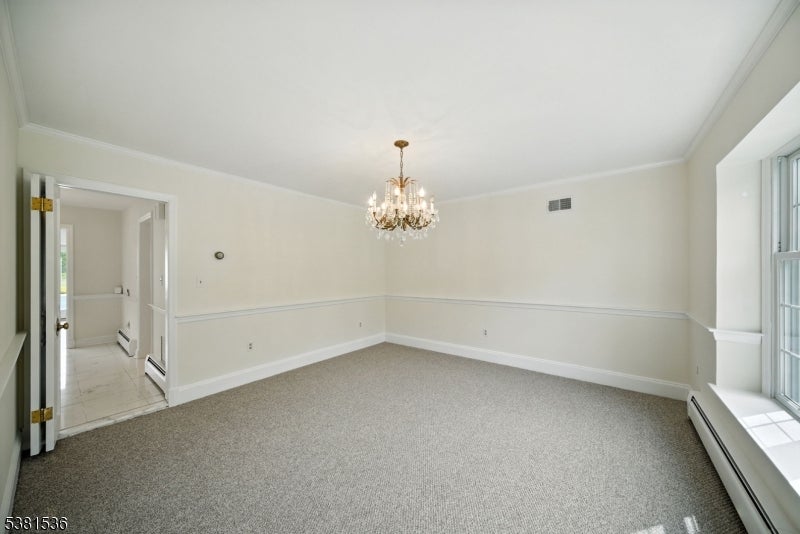 Boonton Twp., New Jersey, 07005, United States, 4 Bedrooms Bedrooms, ,3 BathroomsBathrooms,Residential,Active,1945441