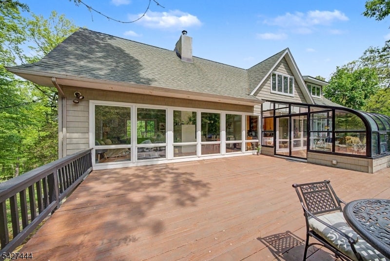 Boonton Twp., New Jersey, 07005, United States, 4 Bedrooms Bedrooms, ,3 BathroomsBathrooms,Residential,Active,2052013