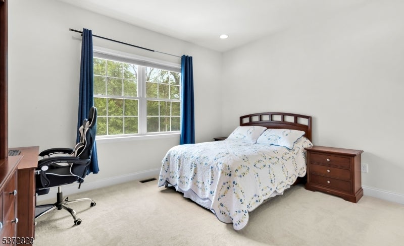 Mount Olive Twp., New Jersey, 07836, United States, 4 Bedrooms Bedrooms, ,6 BathroomsBathrooms,Residential,Active,1902935