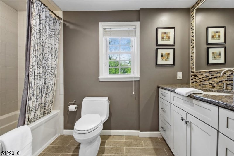 Millburn Twp., New Jersey, 07078, United States, 3 Bedrooms Bedrooms, ,4 BathroomsBathrooms,Residential,Active,2045397