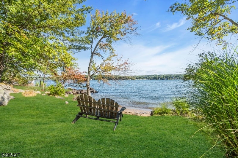 Hopatcong Boro, New Jersey, 07843, United States, 3 Bedrooms Bedrooms, ,2 BathroomsBathrooms,Residential,Active,1952050