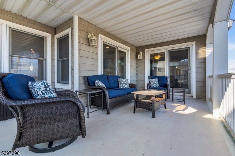 Ship Bottom Boro, New Jersey, 08008, United States, 5 Bedrooms Bedrooms, ,4 BathroomsBathrooms,Residential,Active,1996256