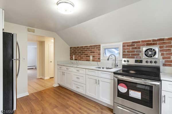 154 OAKWOOD AVE # 3, NORTH HALEDON, NJ 07508 - Image 1