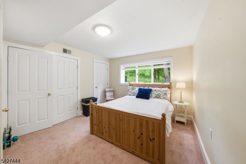 Boonton Twp., New Jersey, 07005, United States, 4 Bedrooms Bedrooms, ,3 BathroomsBathrooms,Residential,Active,2052013