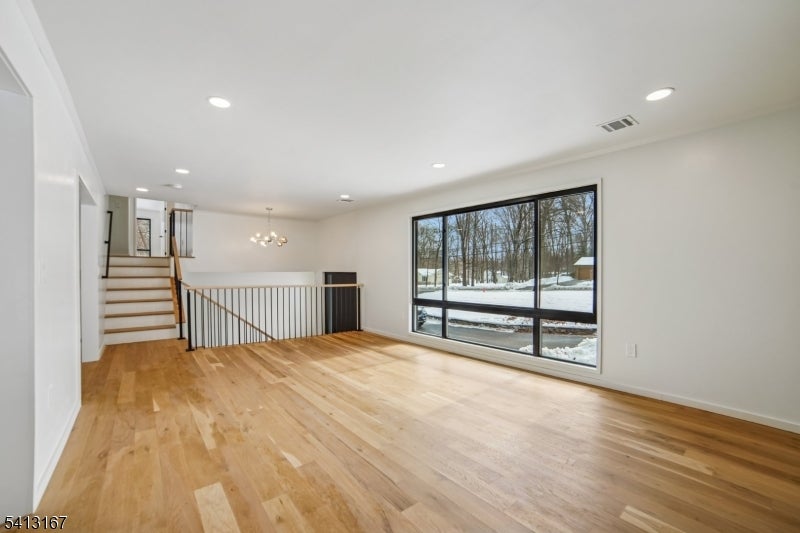 Parsippany-Troy Hills Twp., New Jersey, 07054, United States, 4 Bedrooms Bedrooms, ,4 BathroomsBathrooms,Residential,Active,2021957