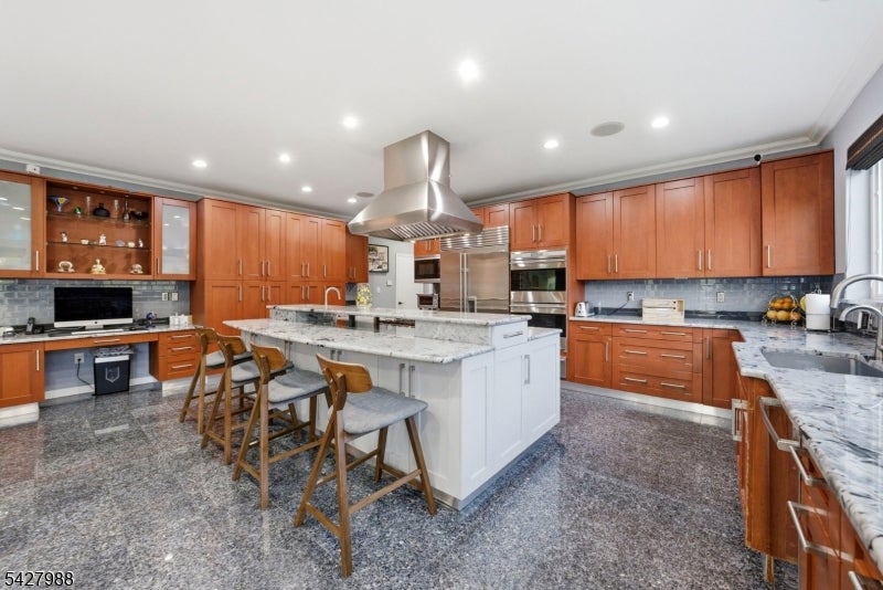 Monroe Twp., New Jersey, 08831, United States, 5 Bedrooms Bedrooms, ,4 BathroomsBathrooms,Residential,Active,2041399