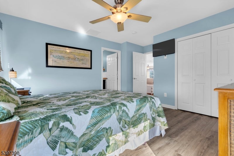 Ship Bottom Boro, New Jersey, 08008, United States, 5 Bedrooms Bedrooms, ,4 BathroomsBathrooms,Residential,Active,1996256