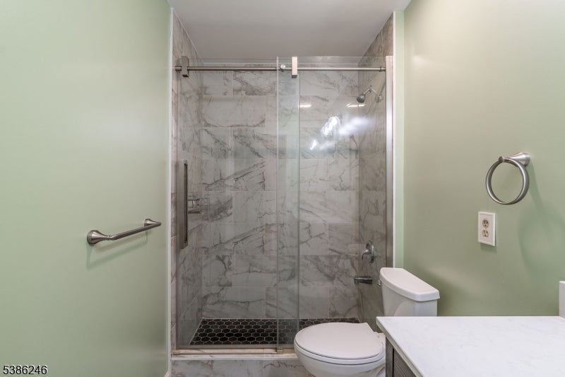 Franklin Twp., New Jersey, 08540, United States, 4 Bedrooms Bedrooms, ,3 BathroomsBathrooms,Residential,Active,1953016