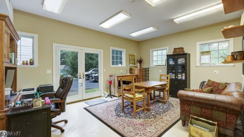 Watchung Boro, New Jersey, 07069, United States, 5 Bedrooms Bedrooms, ,4 BathroomsBathrooms,Residential,Active,1962192