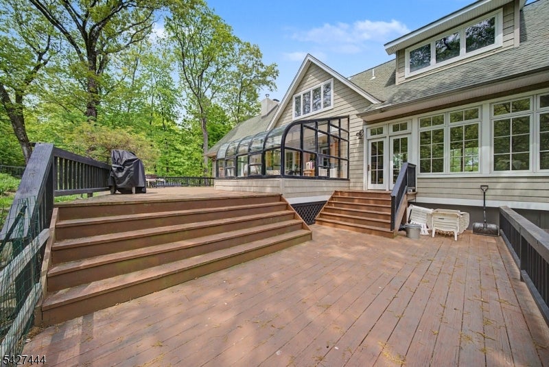 Boonton Twp., New Jersey, 07005, United States, 4 Bedrooms Bedrooms, ,3 BathroomsBathrooms,Residential,Active,2052013