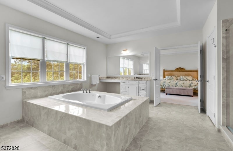 Mount Olive Twp., New Jersey, 07836, United States, 4 Bedrooms Bedrooms, ,6 BathroomsBathrooms,Residential,Active,1902935
