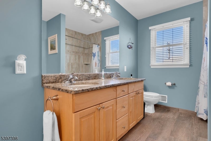 Ship Bottom Boro, New Jersey, 08008, United States, 5 Bedrooms Bedrooms, ,4 BathroomsBathrooms,Residential,Active,1996256