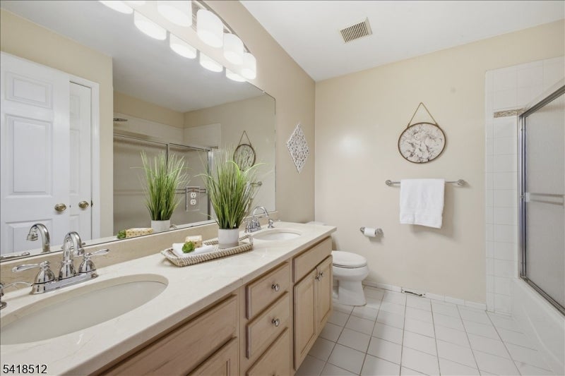 Montgomery Twp., New Jersey, 08502, United States, 5 Bedrooms Bedrooms, ,4 BathroomsBathrooms,Residential,Active,2032939
