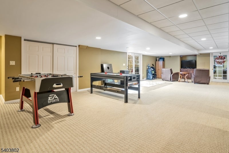 Mount Olive Twp., New Jersey, 07836, United States, 5 Bedrooms Bedrooms, ,5 BathroomsBathrooms,Residential,Active,2009155