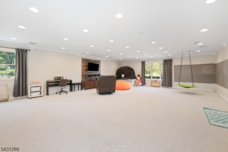Montgomery Twp., New Jersey, 08502, United States, 5 Bedrooms Bedrooms, ,4 BathroomsBathrooms,Residential,Active,2045797