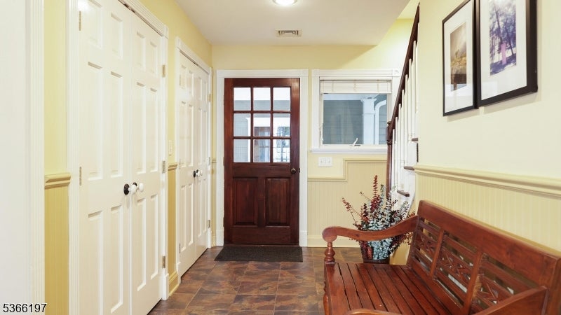 Watchung Boro, New Jersey, 07069, United States, 5 Bedrooms Bedrooms, ,4 BathroomsBathrooms,Residential,Active,1962192