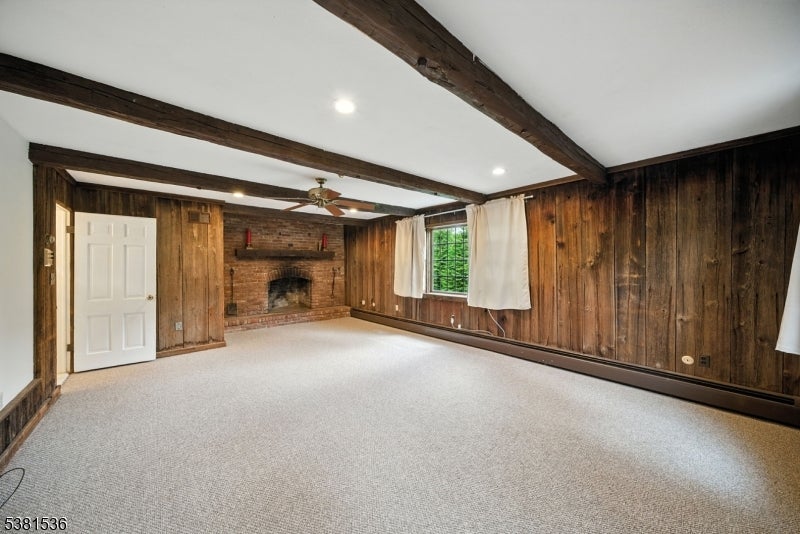 Boonton Twp., New Jersey, 07005, United States, 4 Bedrooms Bedrooms, ,3 BathroomsBathrooms,Residential,Active,1945441