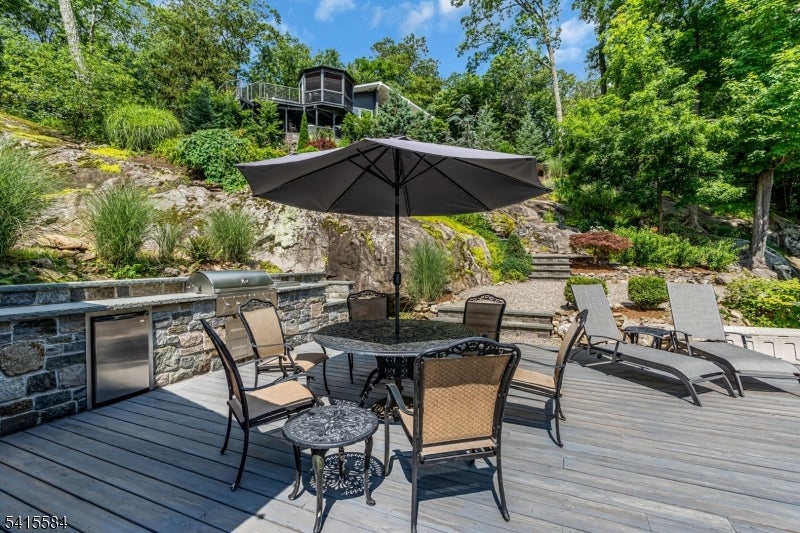 Hopatcong Boro, New Jersey, 07821, United States, 3 Bedrooms Bedrooms, ,3 BathroomsBathrooms,Residential,Active,2043427