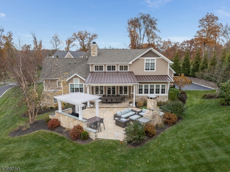 Peapack Gladstone Boro, New Jersey, 07934, United States, 4 Bedrooms Bedrooms, ,5 BathroomsBathrooms,Residential,Active,1996292