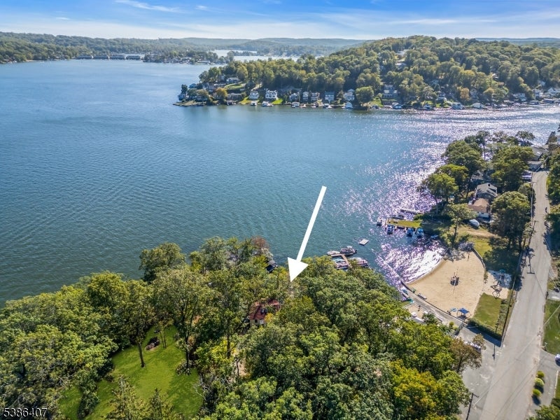 Hopatcong Boro, New Jersey, 07843, United States, 3 Bedrooms Bedrooms, ,2 BathroomsBathrooms,Residential,Active,1952050