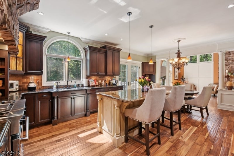 Warren Twp., New Jersey, 07059, United States, 5 Bedrooms Bedrooms, ,4 BathroomsBathrooms,Residential,Active,1945488