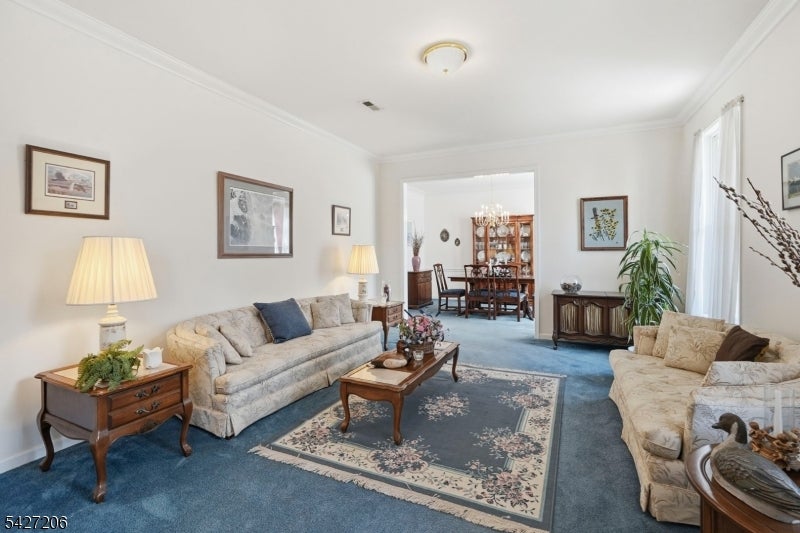 Franklin Twp., New Jersey, 08540, United States, 4 Bedrooms Bedrooms, ,4 BathroomsBathrooms,Residential,Active,2042172