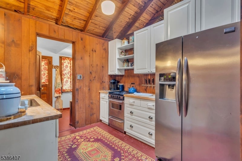 Hopatcong Boro, New Jersey, 07843, United States, 3 Bedrooms Bedrooms, ,2 BathroomsBathrooms,Residential,Active,1952050