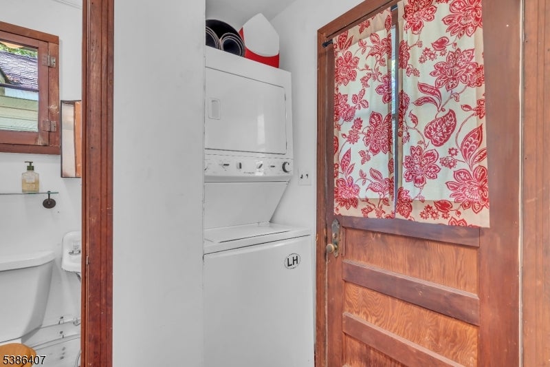 Hopatcong Boro, New Jersey, 07843, United States, 3 Bedrooms Bedrooms, ,2 BathroomsBathrooms,Residential,Active,1952050