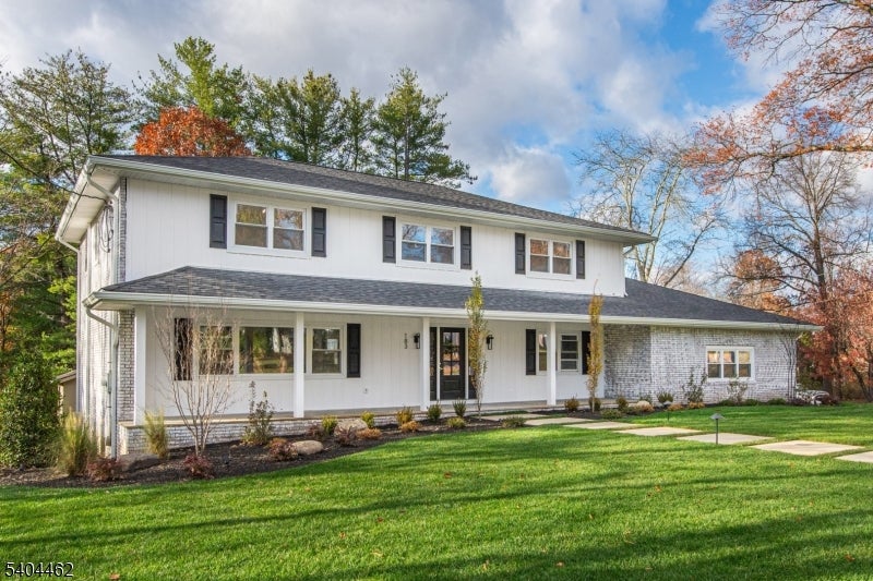 West Caldwell Twp., New Jersey, 07006, United States, 4 Bedrooms Bedrooms, ,5 BathroomsBathrooms,Residential,Active,2009168