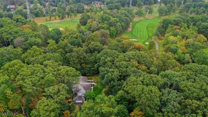 Watchung Boro, New Jersey, 07069, United States, 5 Bedrooms Bedrooms, ,4 BathroomsBathrooms,Residential,Active,1952610