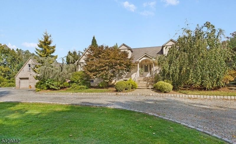 Washington Twp., New Jersey, 07853, United States, 3 Bedrooms Bedrooms, ,3 BathroomsBathrooms,Residential,Active,1964272