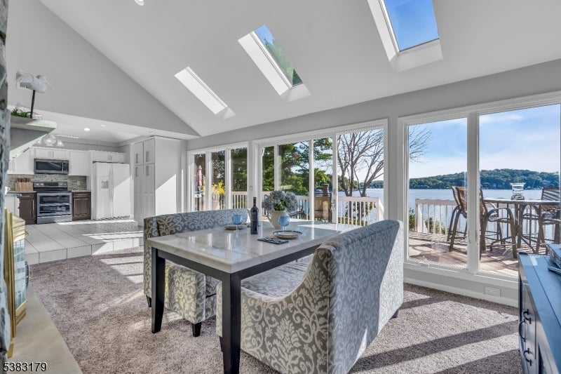 Hopatcong Boro, New Jersey, 07843, United States, 3 Bedrooms Bedrooms, ,2 BathroomsBathrooms,Residential,Active,1946536