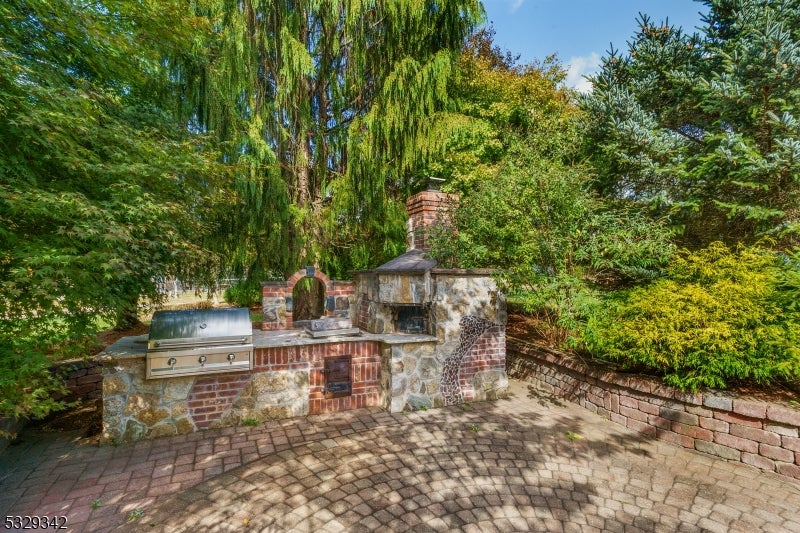 Washington Twp., New Jersey, 07853, United States, 3 Bedrooms Bedrooms, ,3 BathroomsBathrooms,Residential,Active,1964272