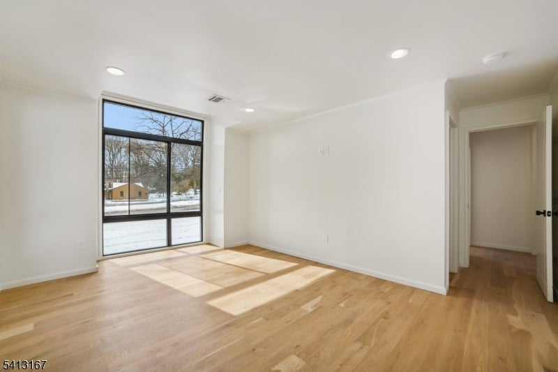 Parsippany-Troy Hills Twp., New Jersey, 07054, United States, 4 Bedrooms Bedrooms, ,4 BathroomsBathrooms,Residential,Active,2021957