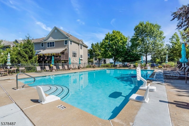 Mount Arlington Boro, New Jersey, 07856, United States, 3 Bedrooms Bedrooms, ,4 BathroomsBathrooms,Residential,Active,1914821