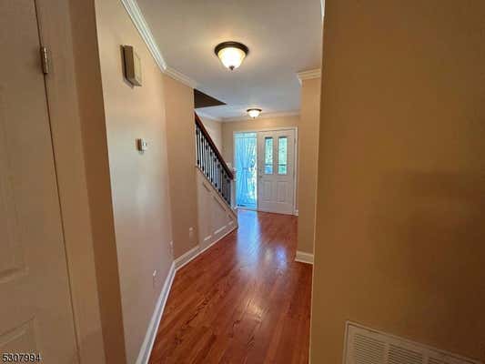 31 ELM TER, RARITAN TWP., NJ 08822, photo 3 of 45