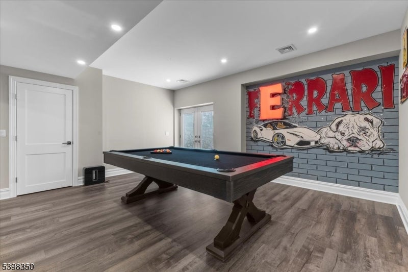 Peapack Gladstone Boro, New Jersey, 07934, United States, 4 Bedrooms Bedrooms, ,5 BathroomsBathrooms,Residential,Active,1996292