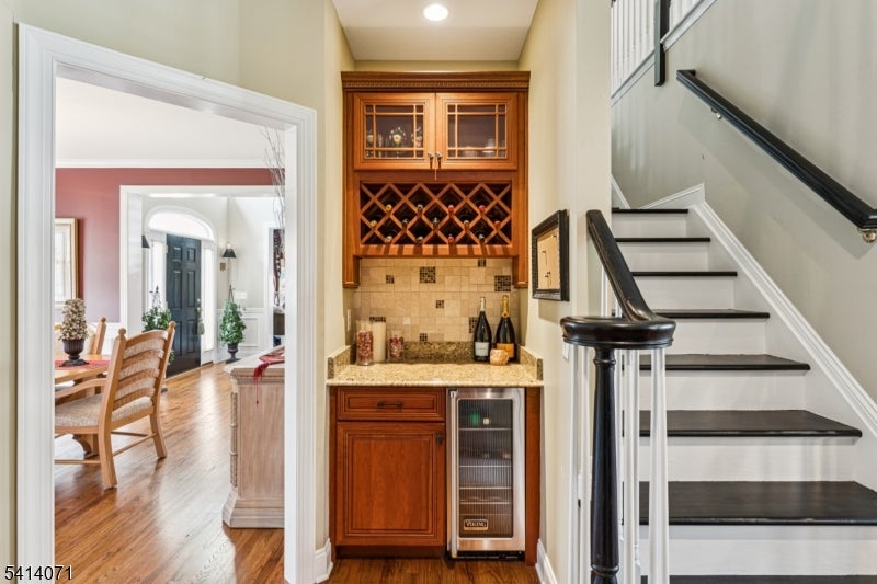 Branchburg Twp., New Jersey, 08876, United States, 5 Bedrooms Bedrooms, ,5 BathroomsBathrooms,Residential,Active,2028531