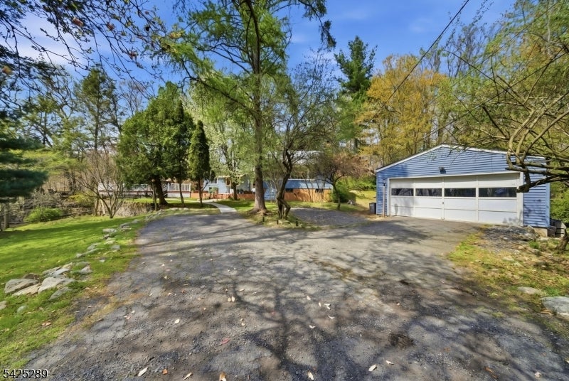 Hopatcong Boro, New Jersey, 07843, United States, 3 Bedrooms Bedrooms, ,2 BathroomsBathrooms,Residential,Active,2043452