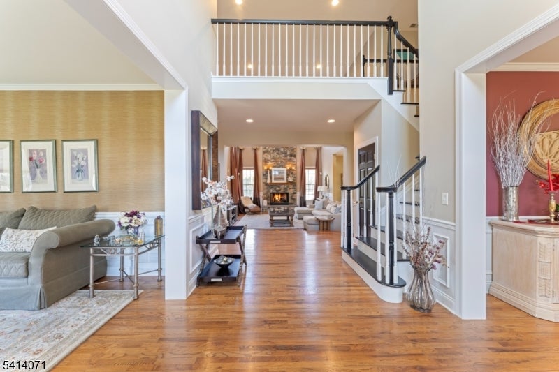 Branchburg Twp., New Jersey, 08876, United States, 5 Bedrooms Bedrooms, ,5 BathroomsBathrooms,Residential,Active,2028531