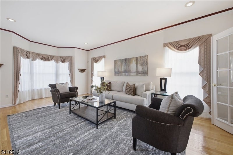 Montgomery Twp., New Jersey, 08502, United States, 5 Bedrooms Bedrooms, ,4 BathroomsBathrooms,Residential,Active,2032939