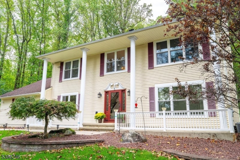 Franklin Twp., New Jersey, 08540, United States, 4 Bedrooms Bedrooms, ,3 BathroomsBathrooms,Residential,Active,1953016